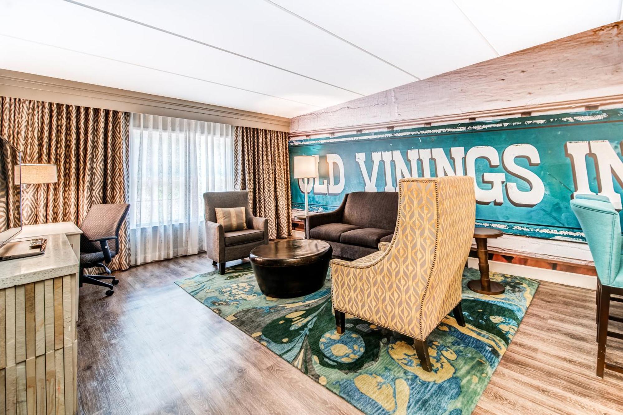 Hotel Indigo Atlanta Vinings By Ihg Смирна Экстерьер фото