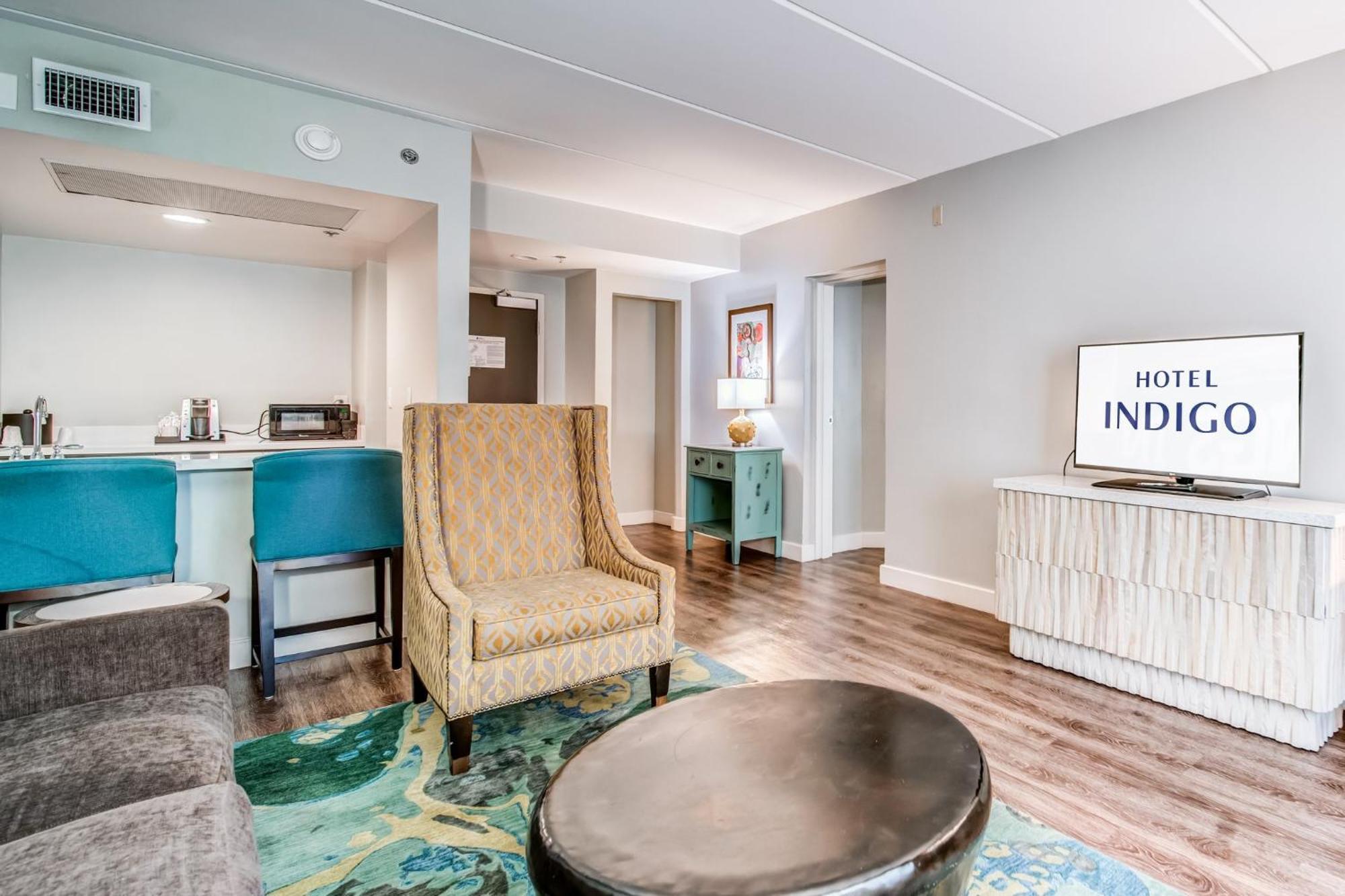 Hotel Indigo Atlanta Vinings By Ihg Смирна Экстерьер фото