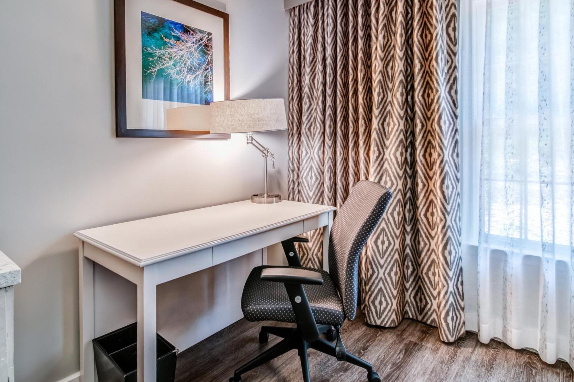 Hotel Indigo Atlanta Vinings By Ihg Смирна Экстерьер фото