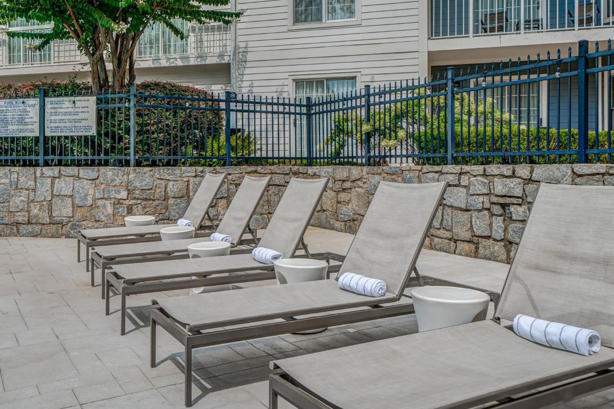 Hotel Indigo Atlanta Vinings By Ihg Смирна Экстерьер фото