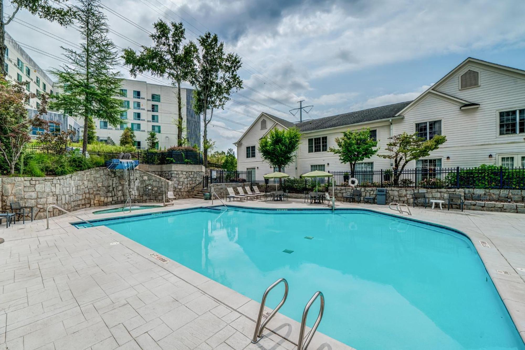 Hotel Indigo Atlanta Vinings By Ihg Смирна Экстерьер фото